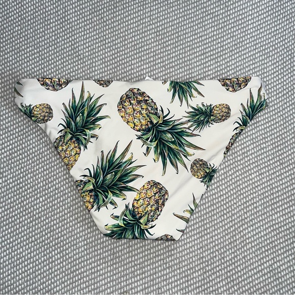 SOLD - Picture 2 of 4